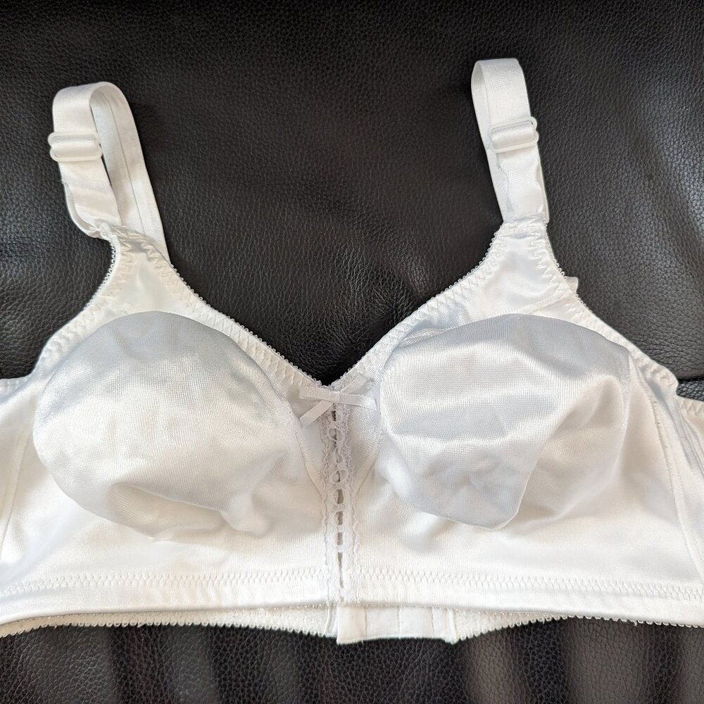 Bali Unpadded Bra Wireless 38D